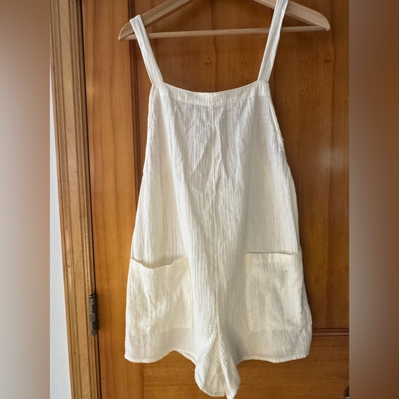 Xhilaration Cream Garment - Picture 1 of 3